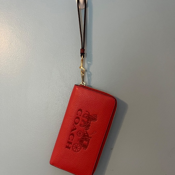 Coach Pink Leather Tote & Wristlet Set – Style No. B2154-C4063  (never used) - Picture 3 of 5